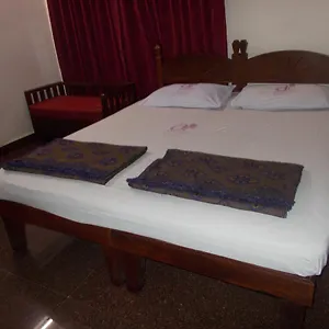 Hotel Ambadi Regency 